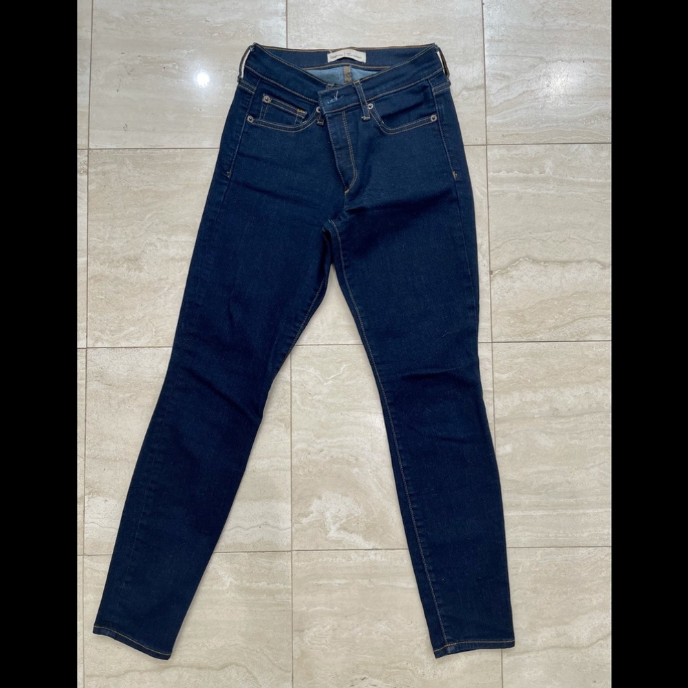 Gap True Skinny jeans